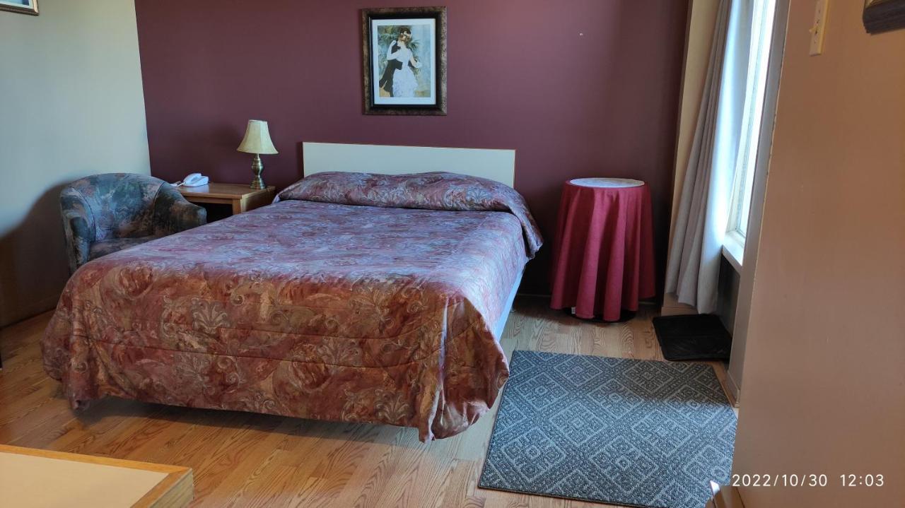 Motel Rayalco Laurier Station Екстер'єр фото