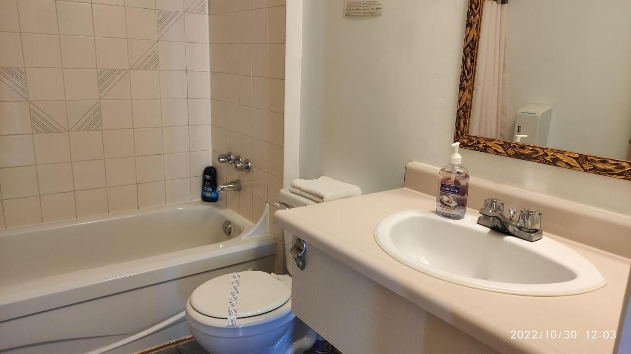 Motel Rayalco Laurier Station Екстер'єр фото